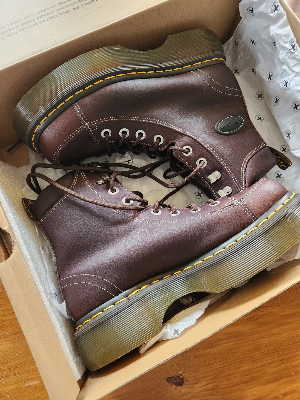 Women's US 8 Platform Dr. Martens Buzz 8I Dark Brown Grizzly - Picture 2 of 5